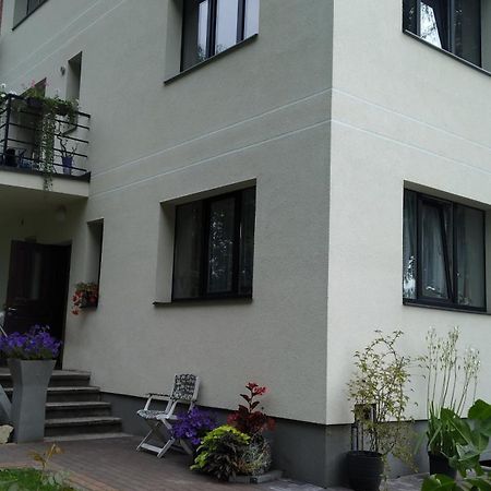 Studio Apartment And Free Airport Transfer รีกา ภายนอก รูปภาพ